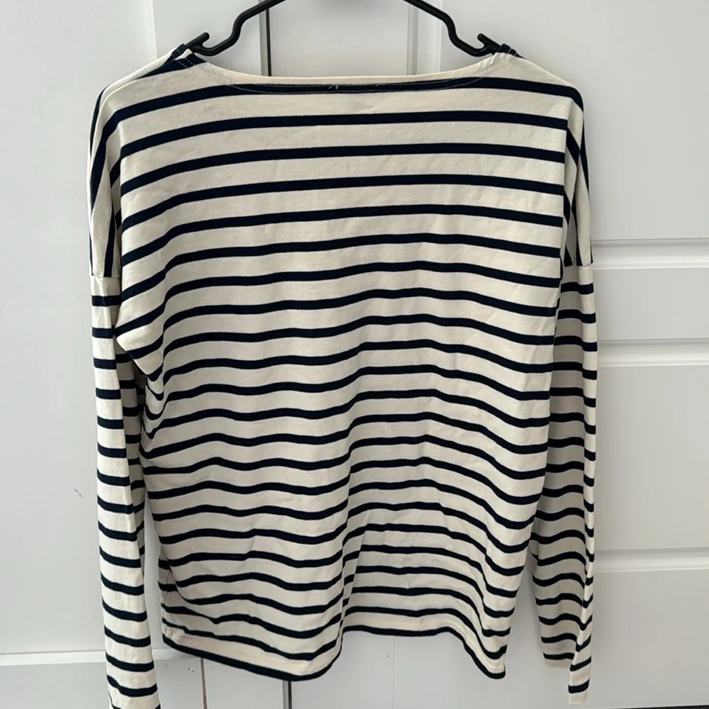 JCrew lips shirt - Picture 4 of 4